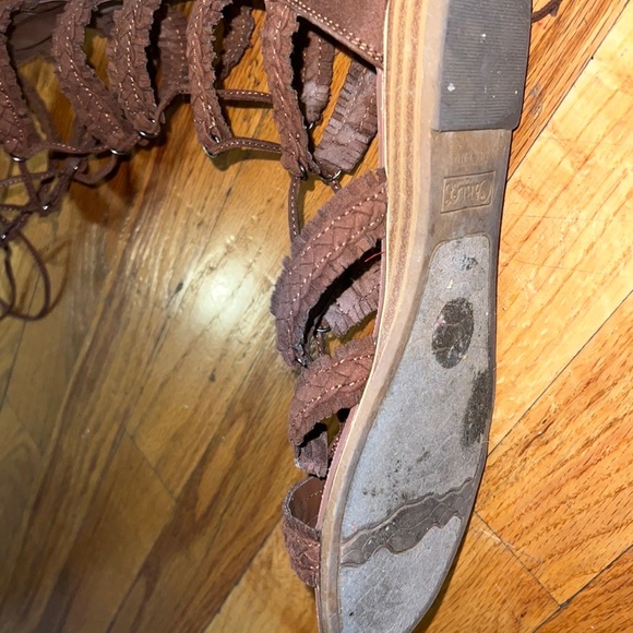 brown gladiator sandals  7 1/2M - Picture 6 of 8